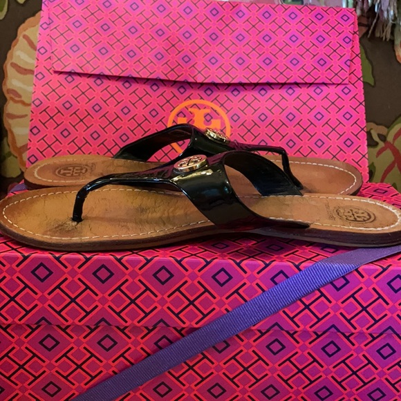 Tory Burch Black Patent Cameron Sandals 8.5 - Picture 10 of 10